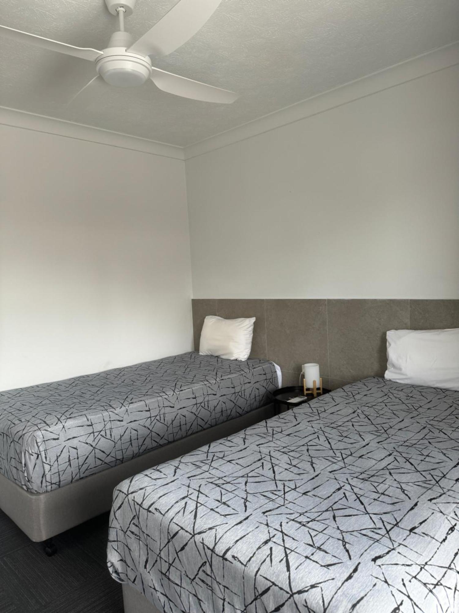 Longreach Motor Inn Екстериор снимка