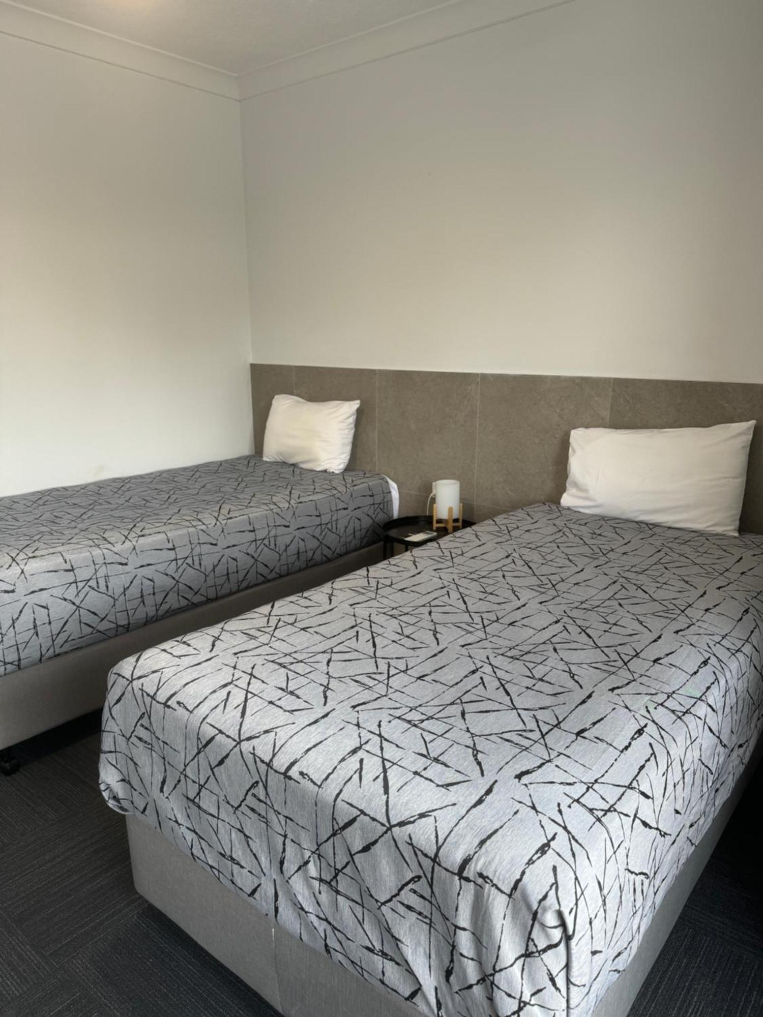 Longreach Motor Inn Екстериор снимка