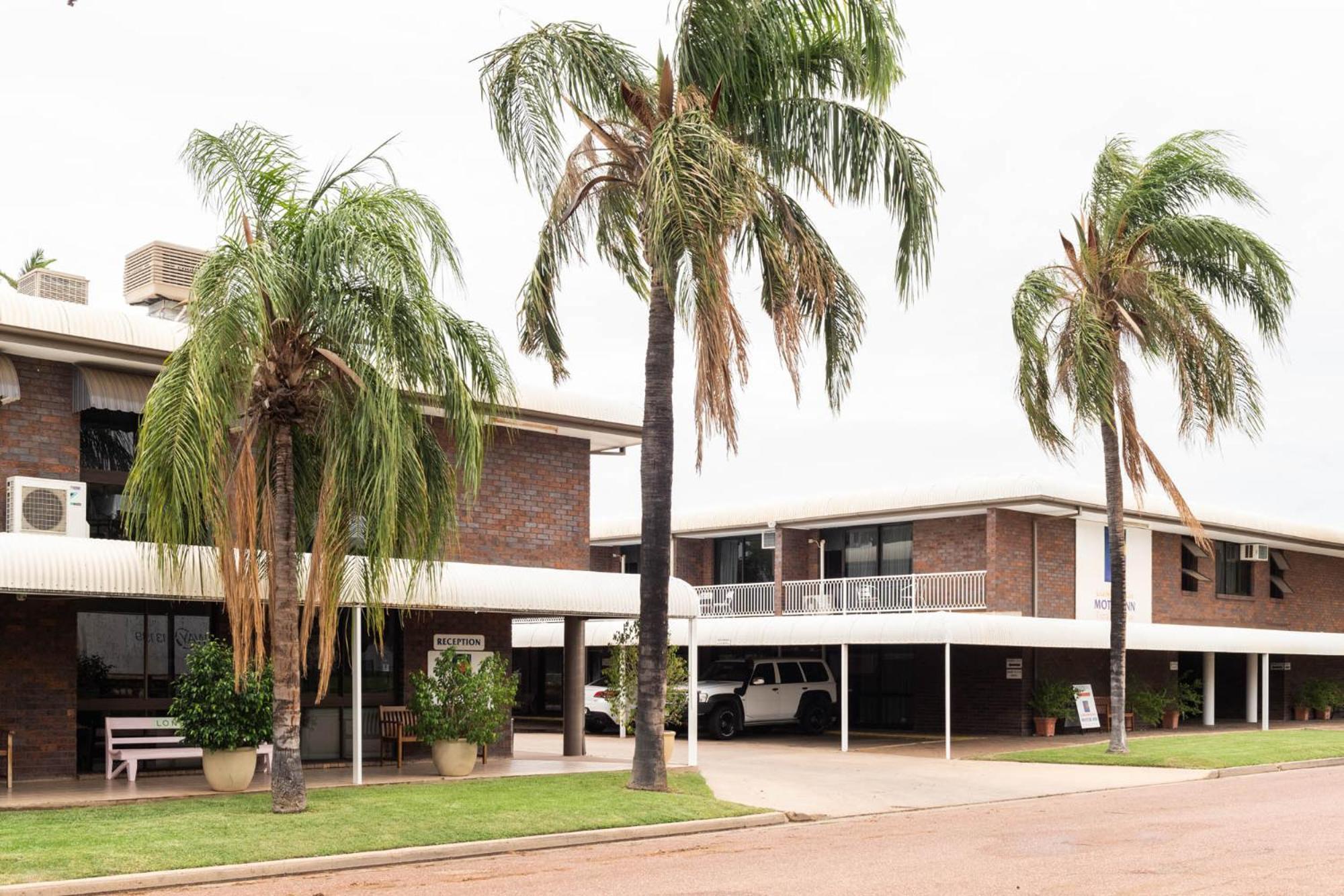 Longreach Motor Inn Екстериор снимка