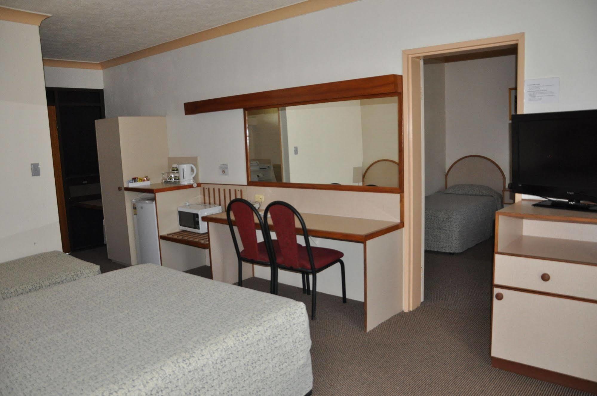 Longreach Motor Inn Екстериор снимка
